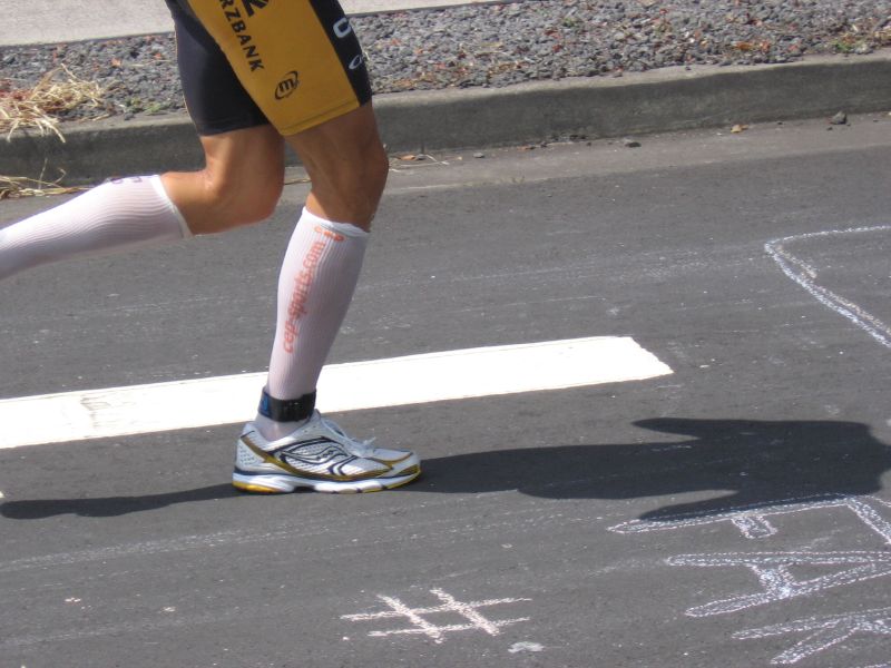 why do runners wear compression socks