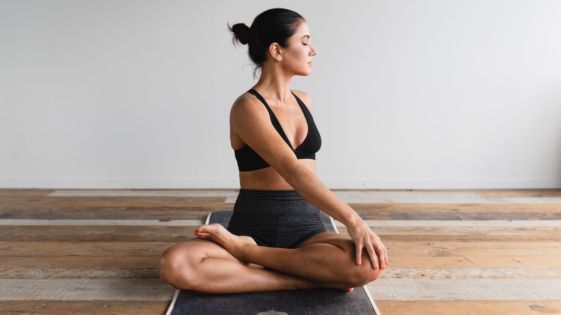 yoga vs pilates for back pain