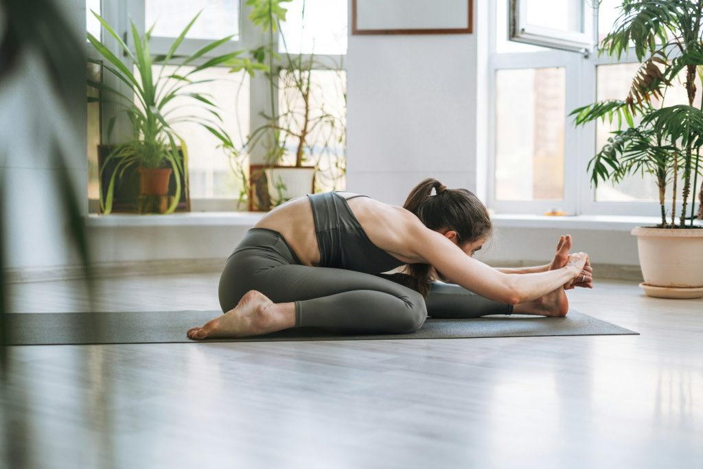 does yoga help with sciatica