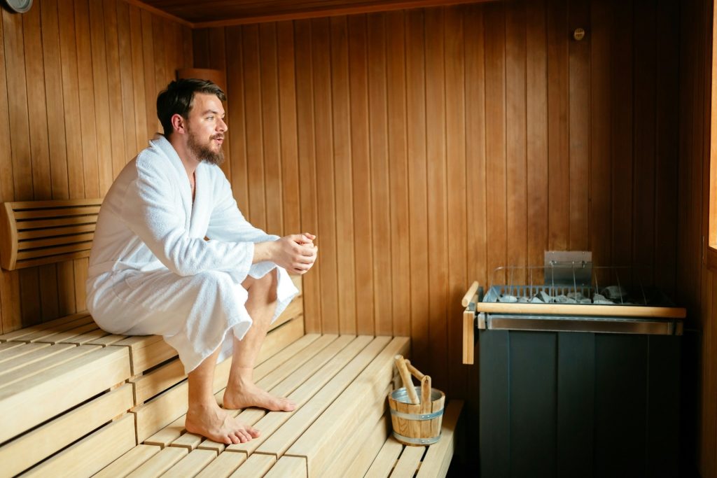 steam room vs sauna