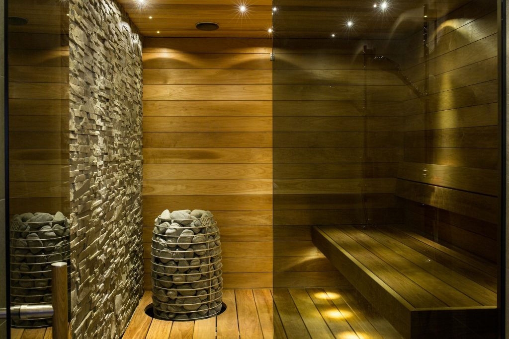 infrared vs traditional sauna